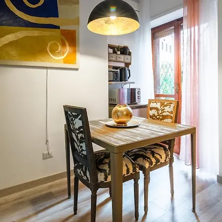St Peter Vatican- Stylish Apt, Rom
